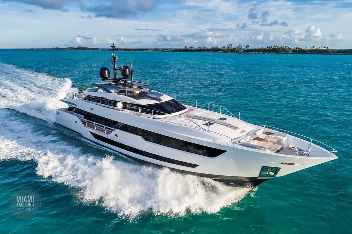 Private yacht charter departing from Miami Beach on Biscayne Bay