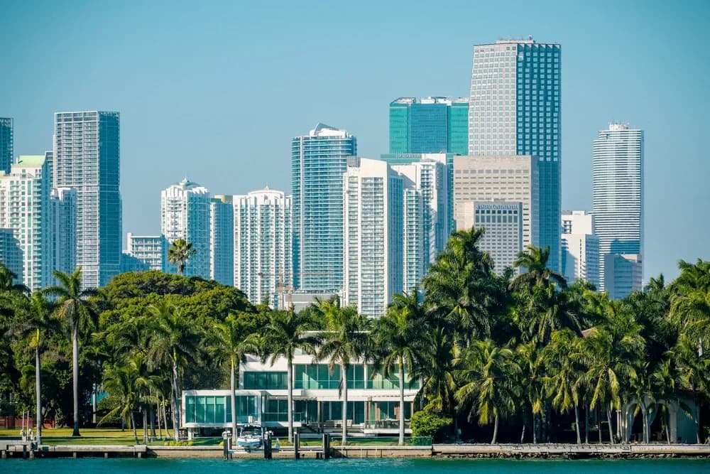 Miami Celebrity Homes by Yacht